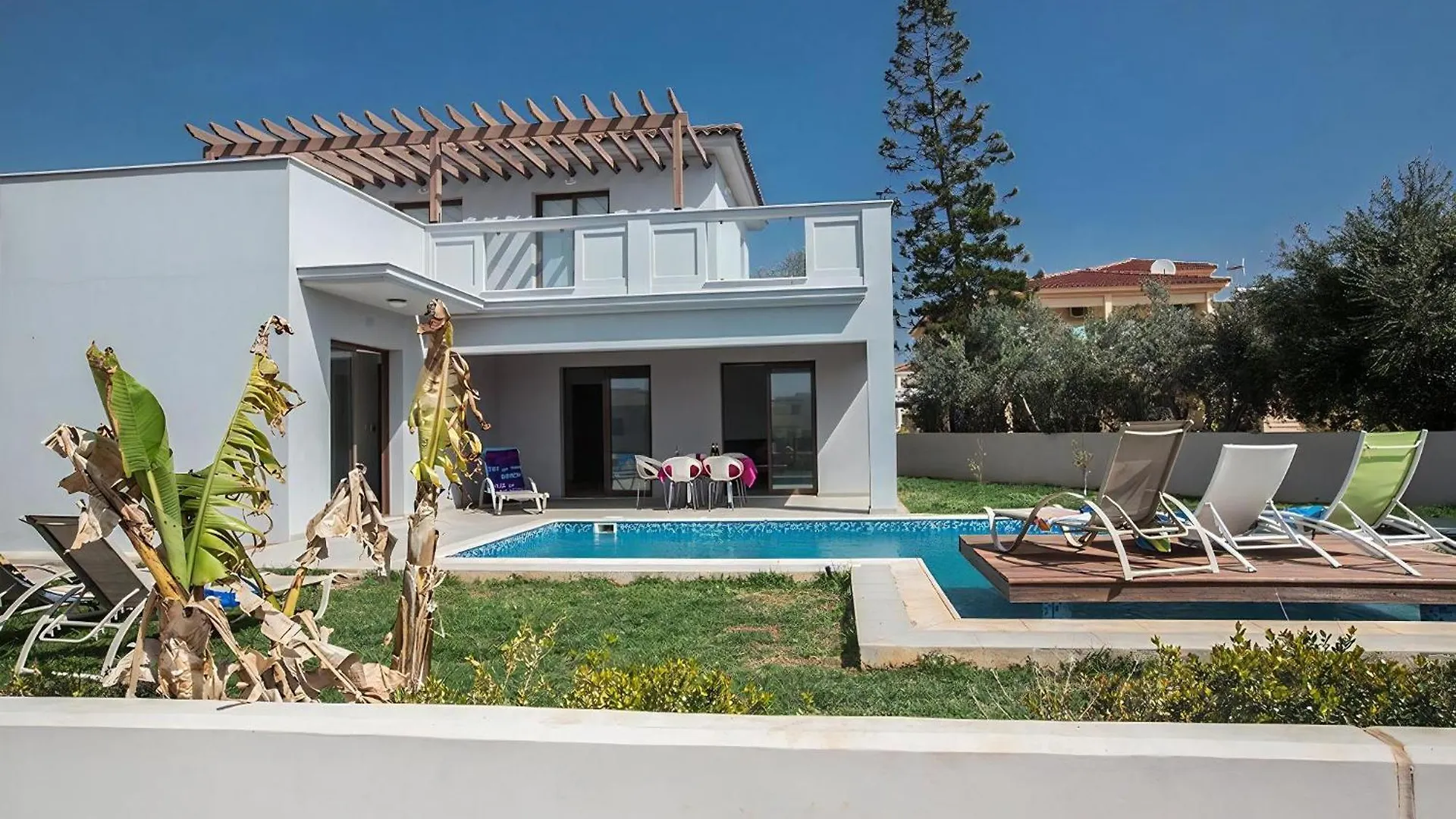 Villa Petreris Enas - Stunning 3 Bedroom Ayia Napa Villa With Pool - Short Walk To Nissi Avenue