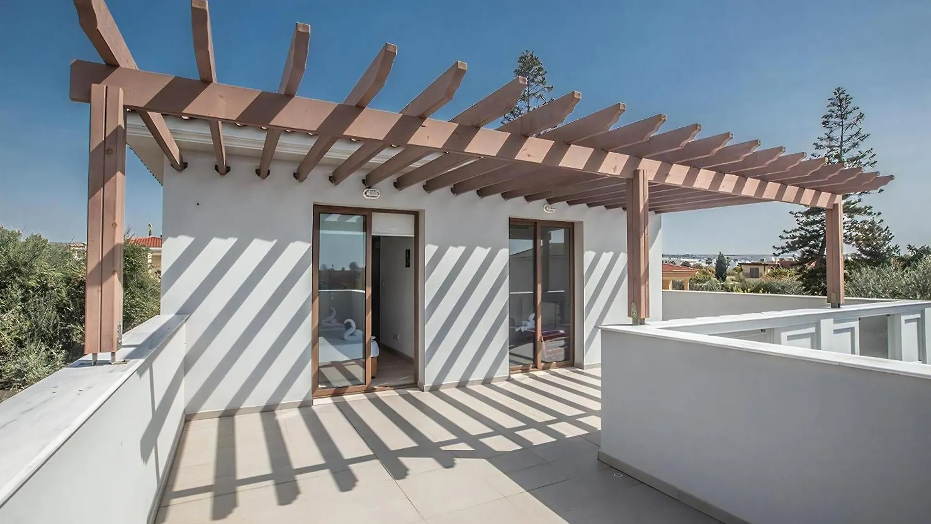 Villa Petreris Enas - Stunning 3 Bedroom Ayia Napa Villa With Pool - Short Walk To Nissi Avenue Kypr