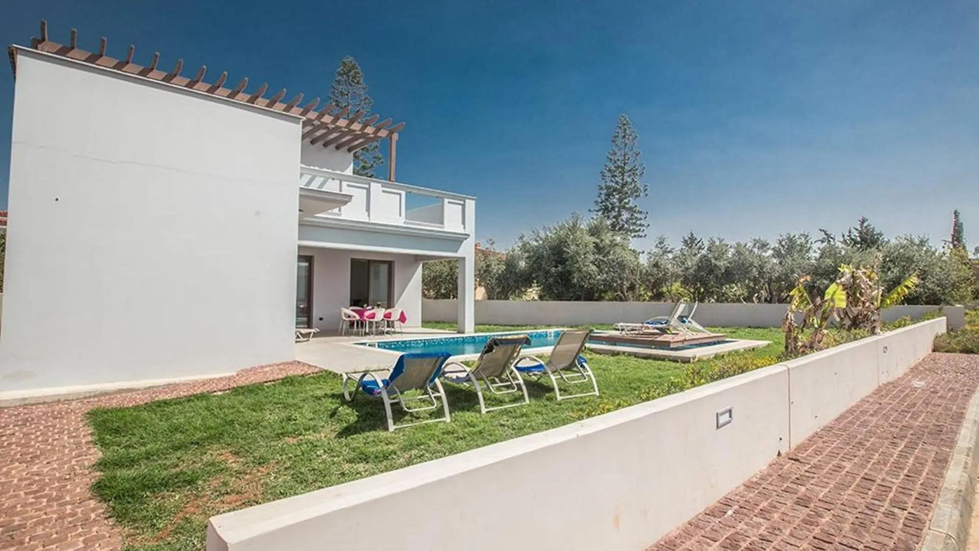 Villa Petreris Enas - Stunning 3 Bedroom Ayia Napa Villa With Pool - Short Walk To Nissi Avenue