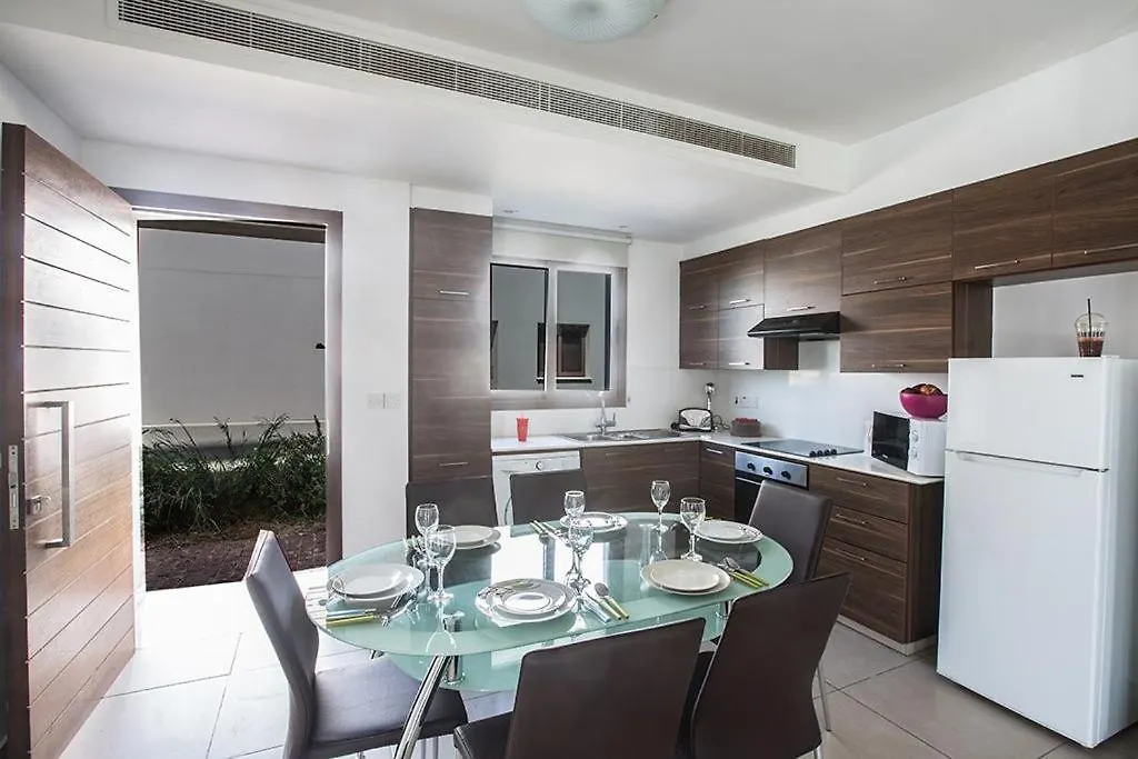 Villa Petreris Enas - Stunning 3 Bedroom Ayia Napa Villa With Pool - Short Walk To Nissi Avenue