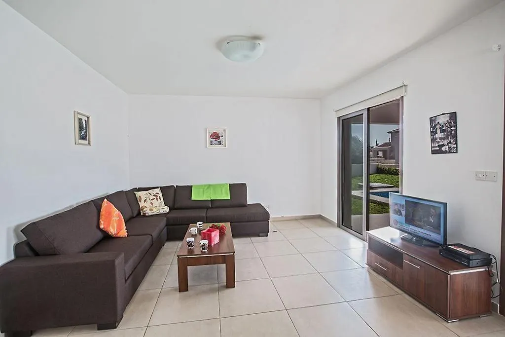 Villa Petreris Enas - Stunning 3 Bedroom Ayia Napa Villa With Pool - Short Walk To Nissi Avenue