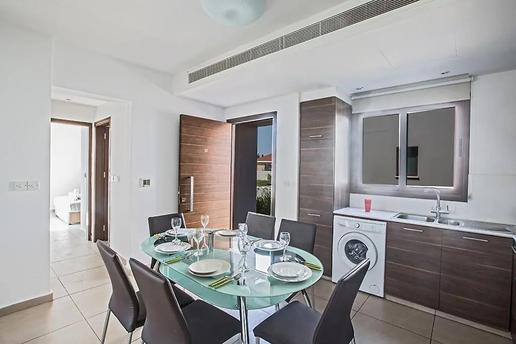 Villa Petreris Enas - Stunning 3 Bedroom Ayia Napa Villa With Pool - Short Walk To Nissi Avenue 0*,